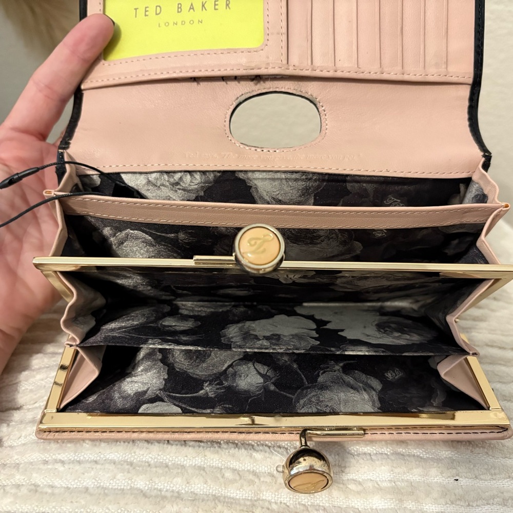 Ted Baker Elegant Black Wallet with Gold Monogram Kisslock Clasp - Picture 7 of 8